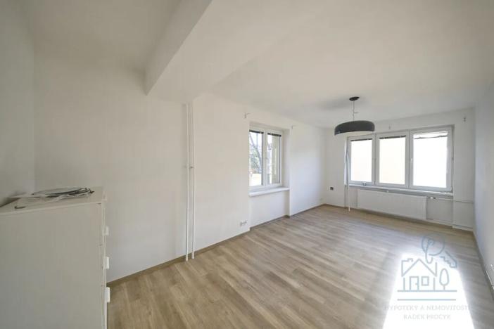 Pronájem bytu 2+1, Příbram, Okružní, 48 m2