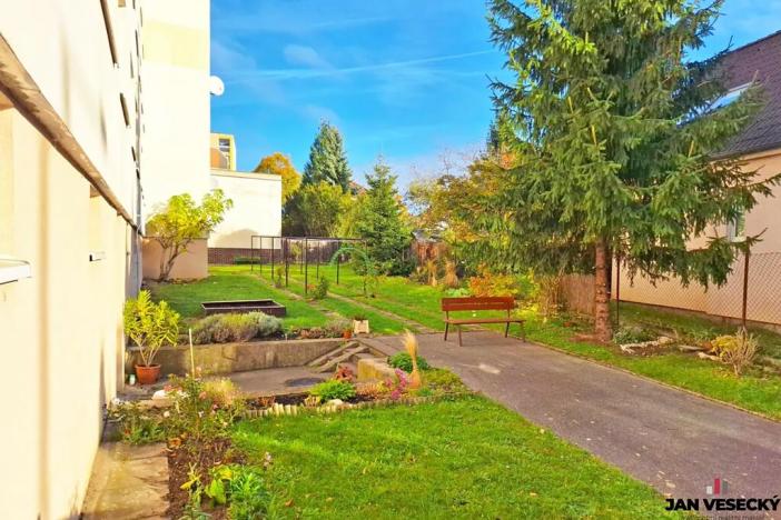 Prodej bytu 3+1, Praha - Horní Počernice, Lhotská, 73 m2