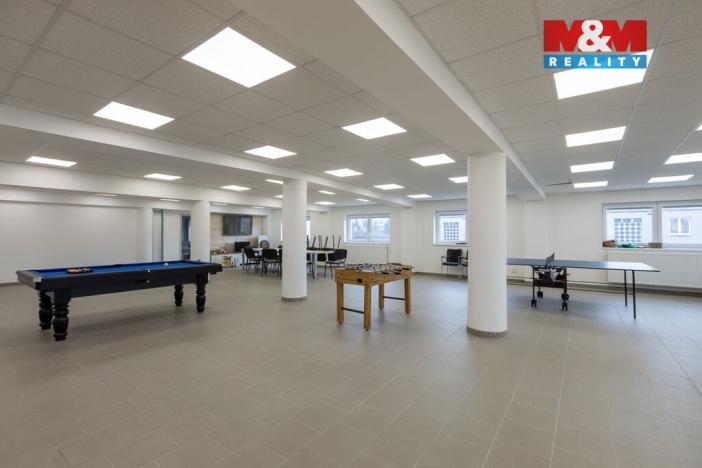 Pronájem kanceláře, Louny, Březinova, 210 m2