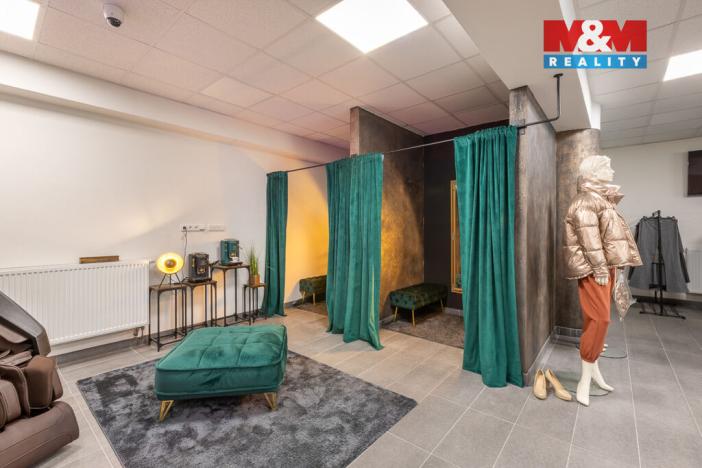 Pronájem obchodního prostoru, Louny, Březinova, 210 m2