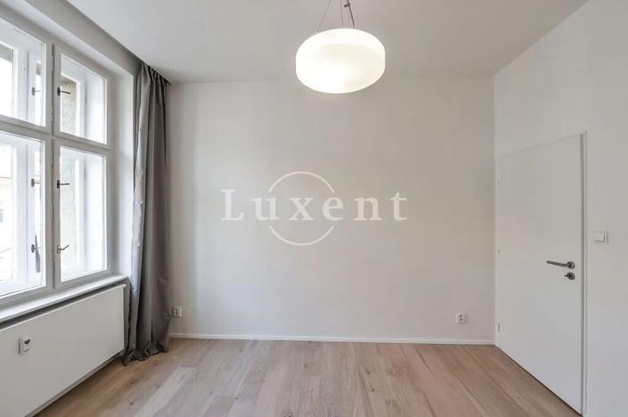 Pronájem bytu 2+kk, Praha - Vinohrady, Lucemburská, 50 m2