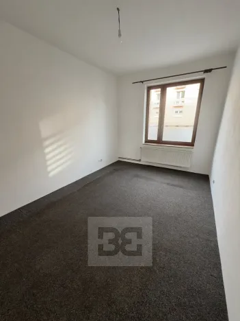 Pronájem bytu 3+1, Slaný, Brožovského, 90 m2