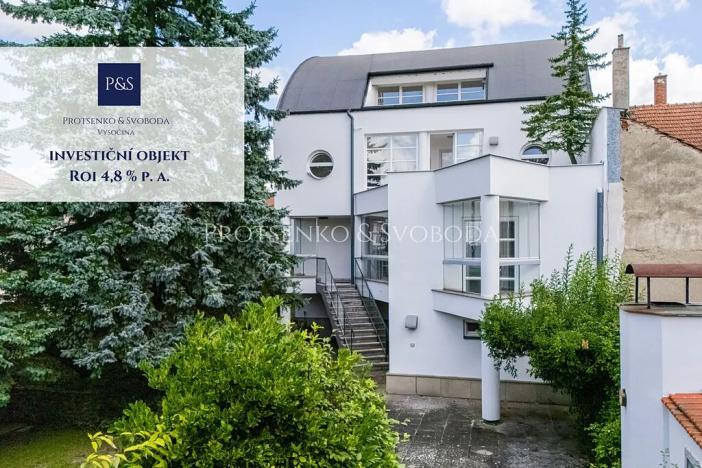 Prodej ordinace, Křižanov, Benešovo náměstí, 530 m2