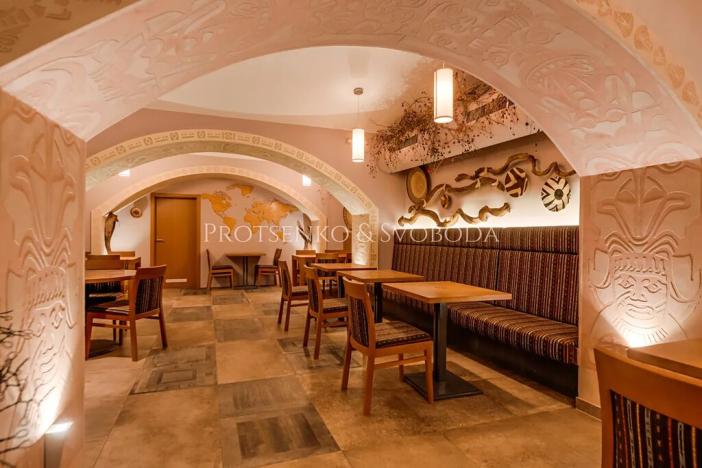 Prodej obchodního prostoru, Praha - Nové Město, Legerova, 230 m2