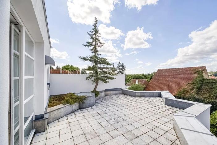 Prodej kanceláře, Křižanov, Benešovo náměstí, 530 m2