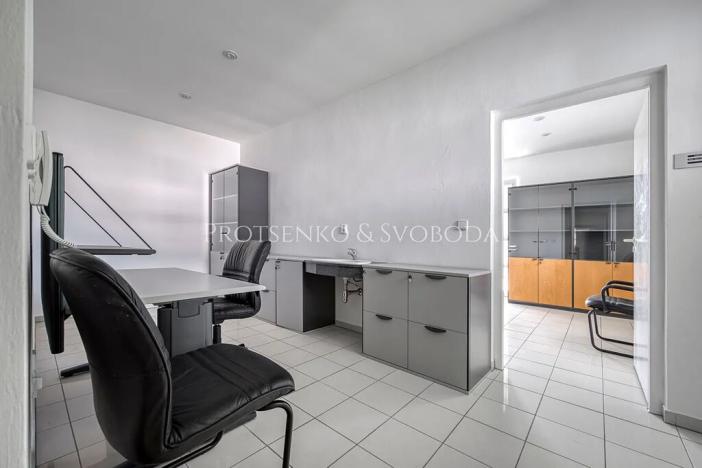 Prodej vícegeneračního domu, Křižanov, Benešovo náměstí, 530 m2