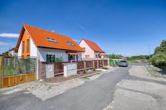 Prodej rodinného domu, Velenka, 130 m2