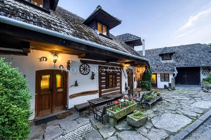 Prodej rodinného domu, Dalečín, 536 m2