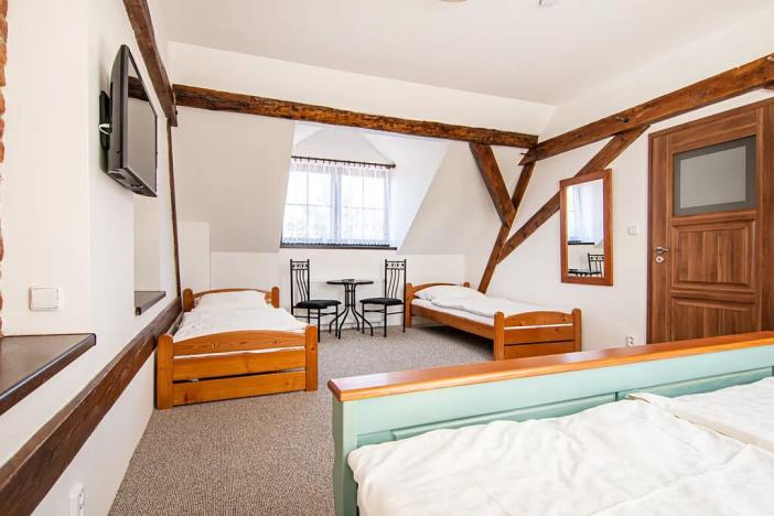 Prodej obchodního prostoru, Břežany I, 590 m2