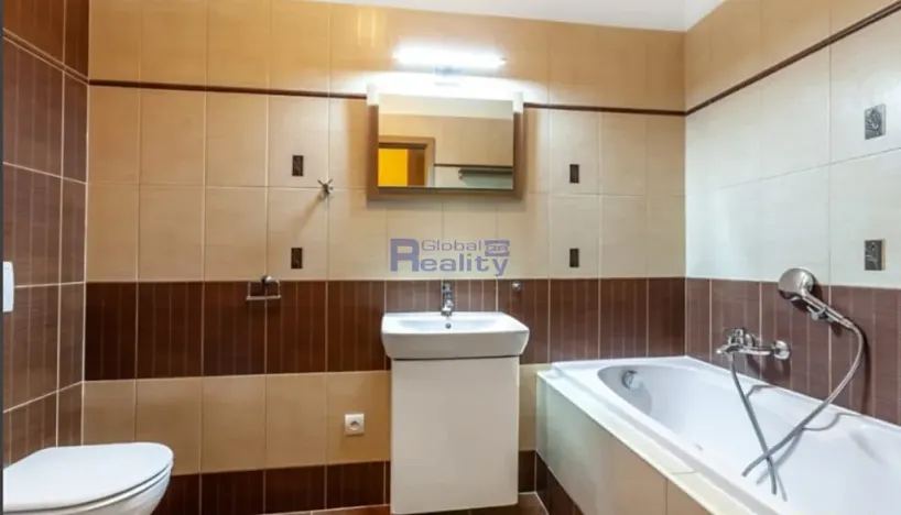 Pronájem bytu 3+kk, Pardubice, Holubova, 58 m2