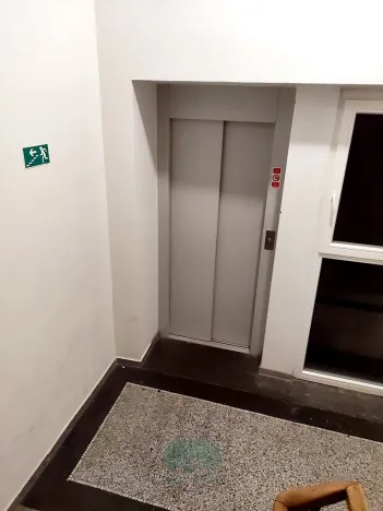 Prodej bytu 2+1, Praha - Vinohrady, Varšavská, 71 m2