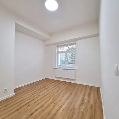 Pronájem bytu 3+1, Praha - Břevnov, Bělohorská, 70 m2