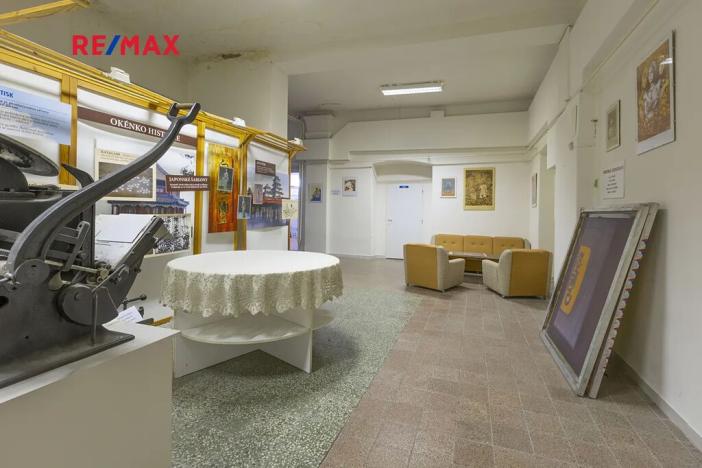 Prodej výrobních prostor, Dašice, náměstí T. G. Masaryka, 2490 m2