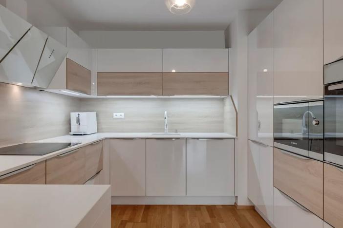 Prodej bytu 6+kk a větší, Praha - Žižkov, Ke kapslovně, 226 m2