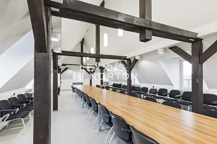 Prodej kanceláře, Kladno, Huťská, 1408 m2