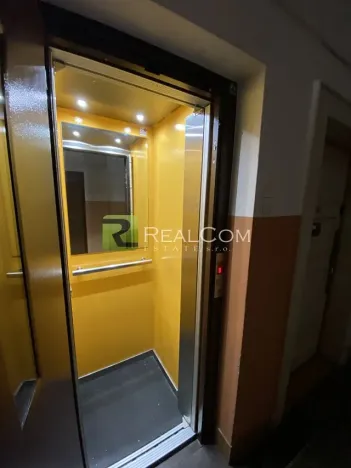 Pronájem bytu 1+kk, Praha - Podolí, Podolská, 29 m2