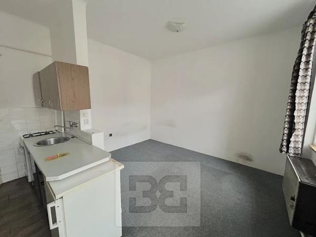 Pronájem bytu 1+kk, České Budějovice, Prašná, 24 m2