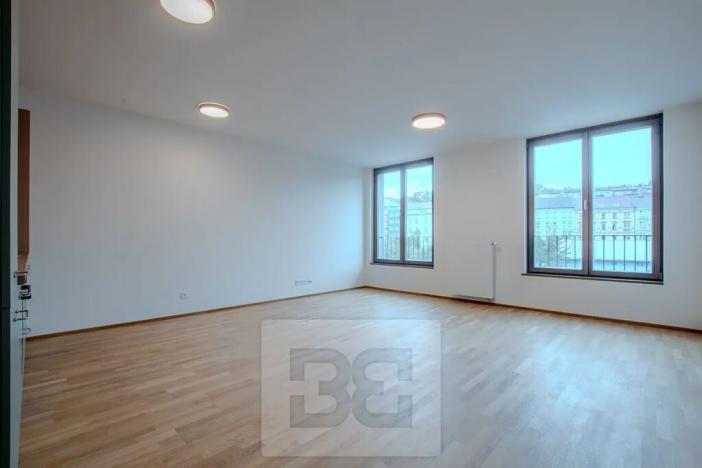 Pronájem bytu 1+kk, Praha - Smíchov, Toyen, 42 m2