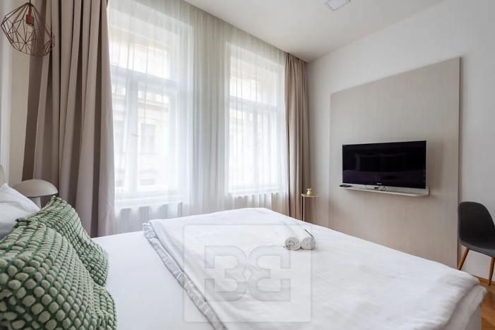 Prodej bytu 2+1, Praha - Nové Město, Ve Smečkách, 66 m2