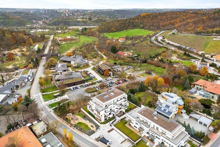 Pronájem bytu 2+kk, Praha - Troja, Pod Hrachovkou, 45 m2