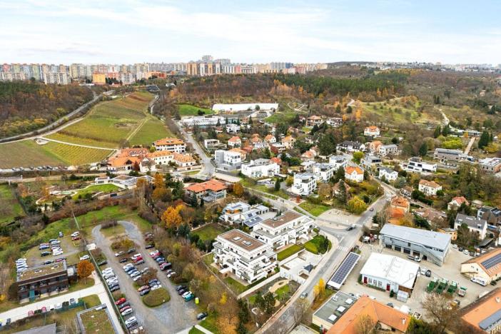 Pronájem bytu 2+kk, Praha - Troja, Pod Hrachovkou, 45 m2