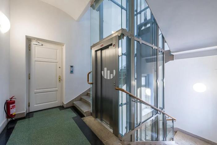 Pronájem kanceláře, Praha - Nové Město, Politických vězňů, 110 m2