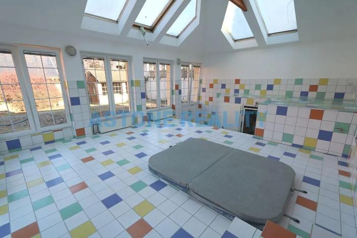 Pronájem rodinného domu, Praha - Koloděje, Kvasinská, 200 m2