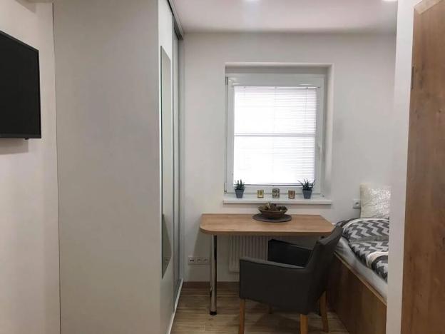 Pronájem bytu 1+kk, Zlín, Vejvanovská, 20 m2