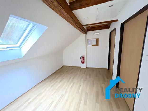 Pronájem bytu 1+1, Děčín, Saská, 28 m2