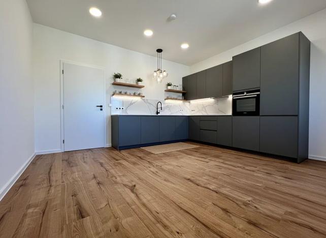 Prodej bytu 2+kk, Praha, Průběžná, 49 m2