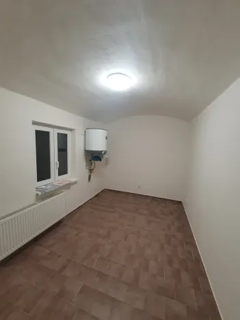 Prodej obchodního prostoru, Brno, Merhautova, 85 m2