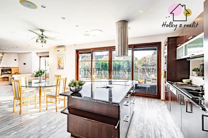 Prodej vily, Jesenice, Průhonická, 316 m2