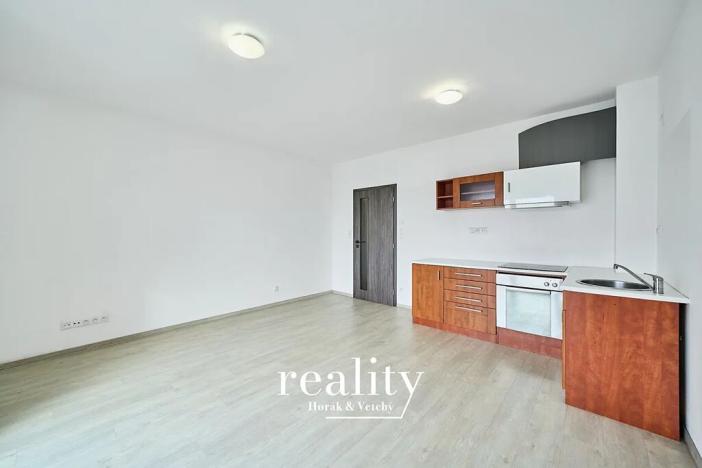 Pronájem bytu 2+kk, Znojmo, Tovární, 50 m2