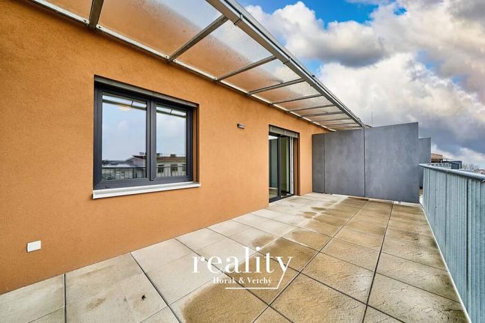 Pronájem bytu 2+kk, Znojmo, Tovární, 50 m2