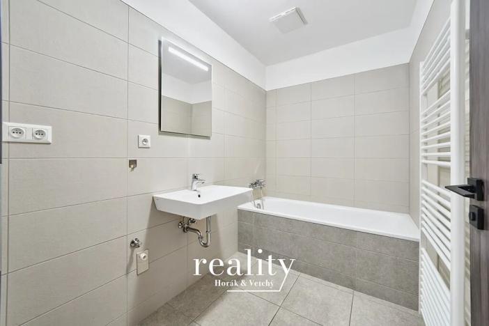 Pronájem bytu 2+kk, Znojmo, Tovární, 50 m2