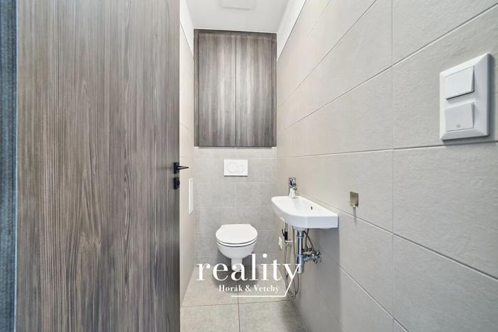 Pronájem bytu 2+kk, Znojmo, Tovární, 50 m2