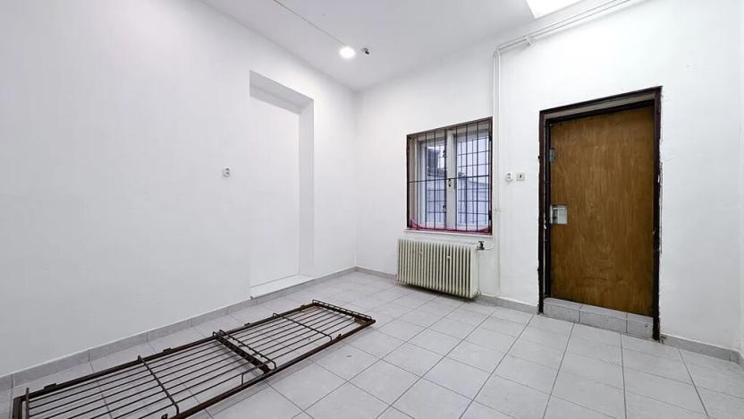 Pronájem kanceláře, Ivančice, Palackého náměstí, 13 m2