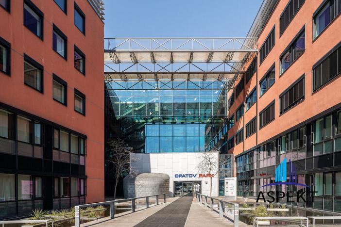 Pronájem kanceláře, Praha - Chodov, Líbalova, 107 m2