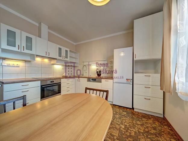 Prodej bytu 4+1, Jindřichův Hradec, Kosmonautů, 87 m2