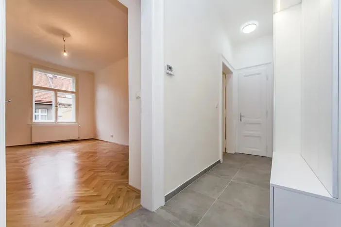 Prodej bytu 2+kk, Praha - Vršovice, Na spojce, 54 m2