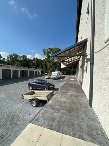 Pronájem skladu, Jindřichův Hradec, U Dolního Skrýchova, 397 m2