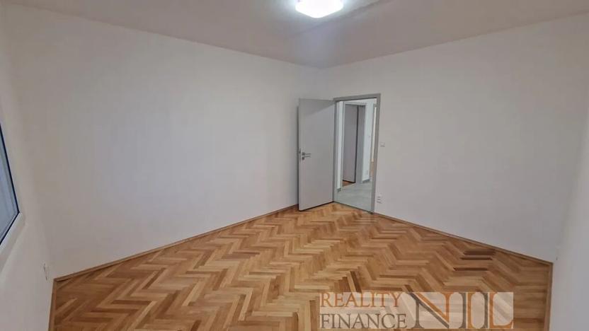 Pronájem bytu 4+1, Plzeň, Dlouhá, 80 m2