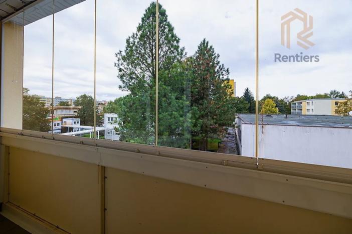 Prodej bytu 2+kk, Praha - Prosek, Vysočanská, 67 m2