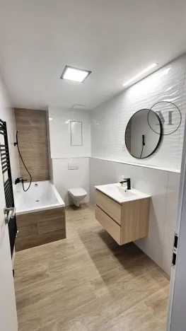 Pronájem bytu 2+kk, České Budějovice, Branišovská, 50 m2