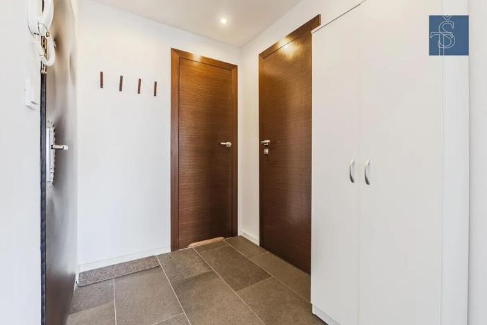 Prodej bytu 3+1, Praha - Újezd nad Lesy, Žárovická, 68 m2