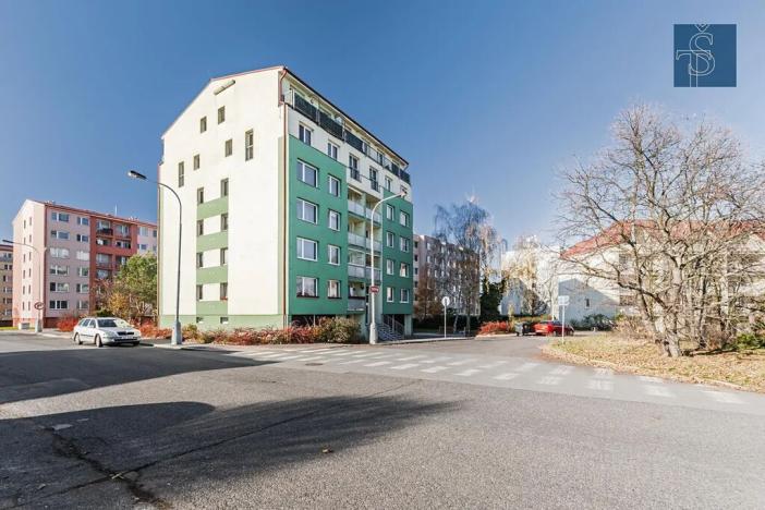 Prodej bytu 3+1, Praha - Újezd nad Lesy, Žárovická, 68 m2