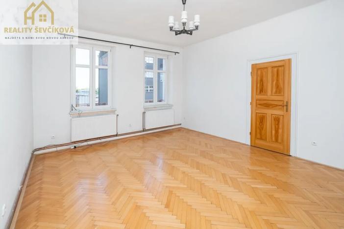 Prodej bytu 2+1, Hradec Králové, Pospíšilova, 69 m2