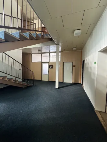 Pronájem kanceláře, Hradec Králové, Ječná, 67 m2