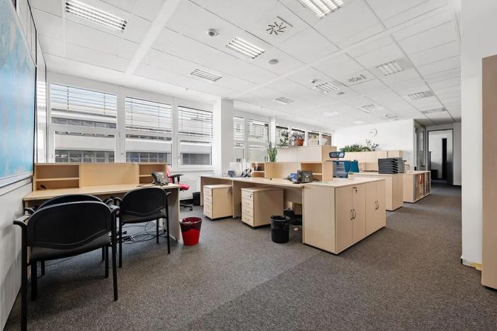 Pronájem kanceláře, Praha - Smíchov, Karla Engliše, 1000 m2