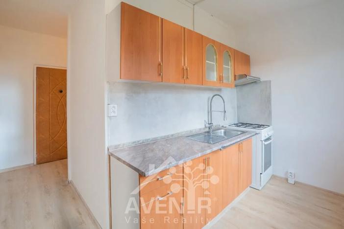 Pronájem bytu 1+1, Zlín, Husova, 33 m2